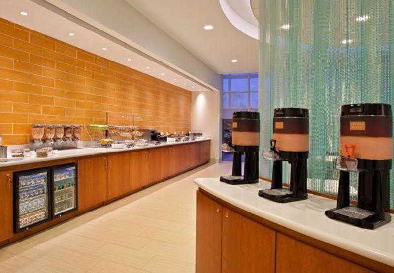 Springhill Suites Pittsburgh Southside Works Restaurant bilde